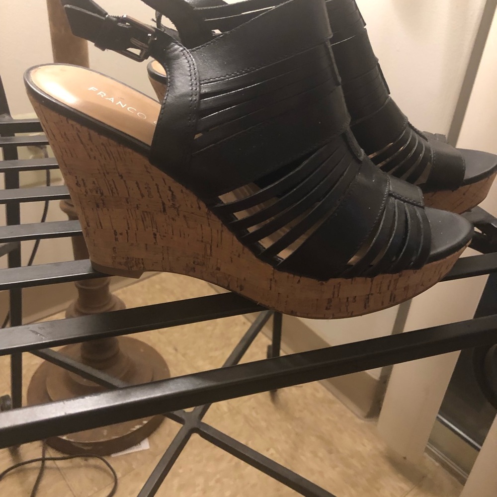 Shoes - Picture 3 of 6